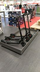 Havuz Scooter Standı